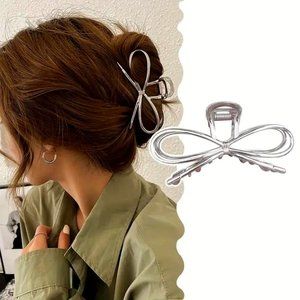 BOW CLAW CLIP in Silver or Gold